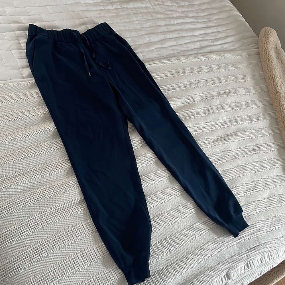 COPY - Lulu lemon joggers